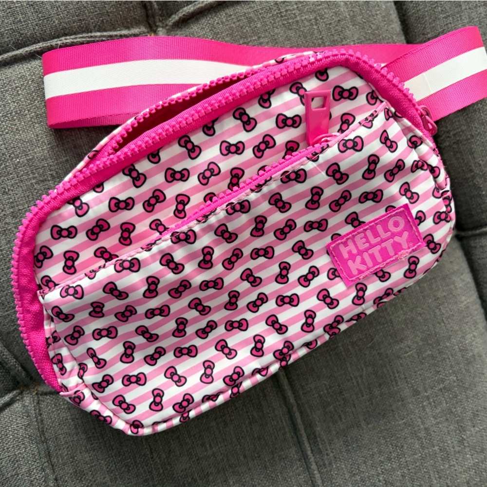 Bioworld Hello Kitty Pink and White Kids Crossbody‎ Bag